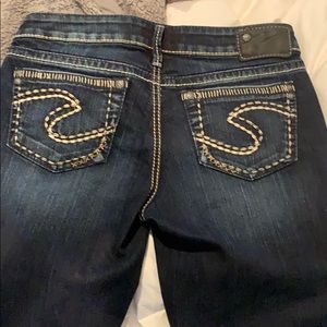Silver Aiko bootcut, size 29x33 jeans